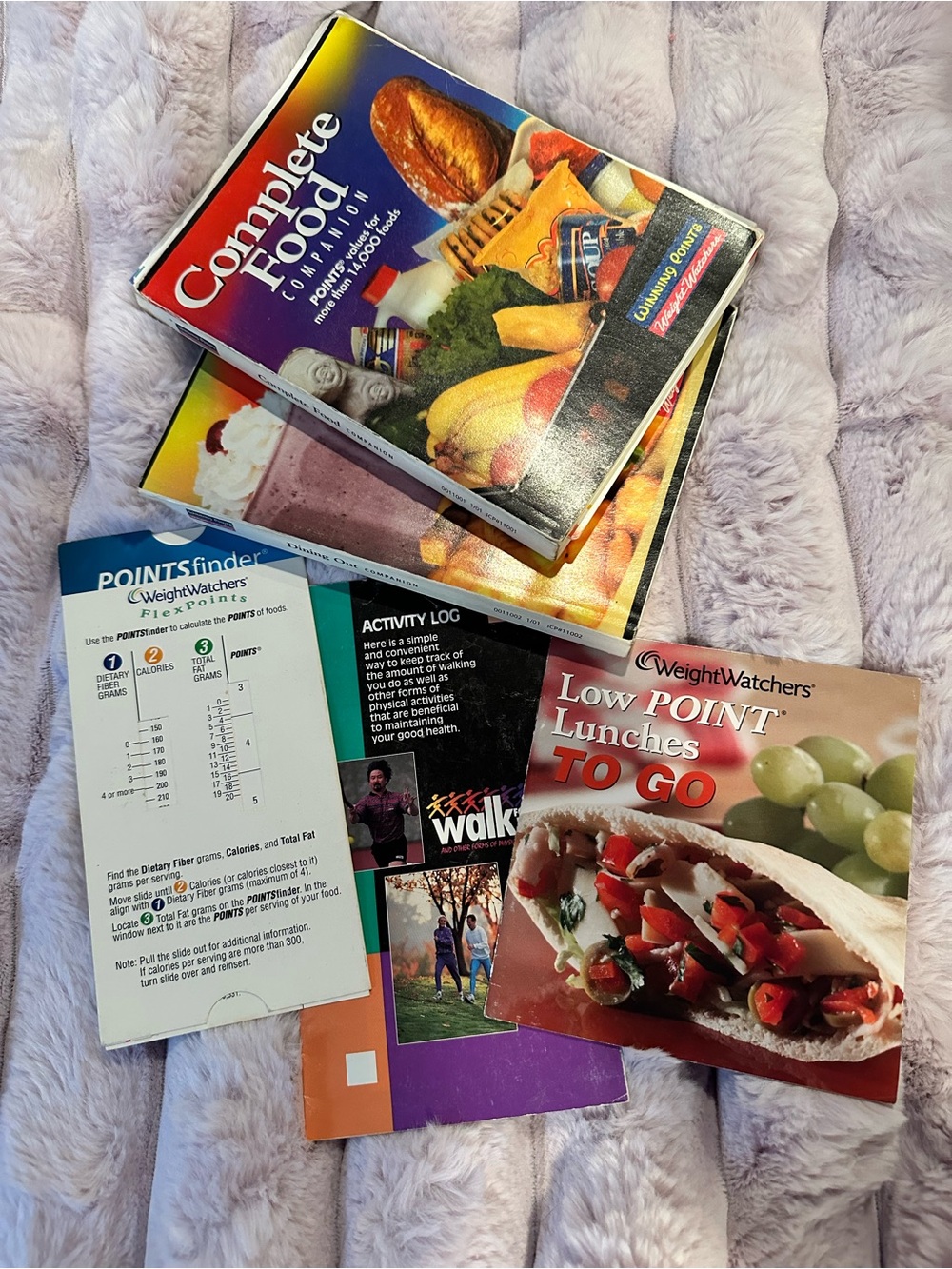 Weight Watchers POINTS FINDER, COMPLETE FOOD, DINING OUT, Low Point Lunches 2 go